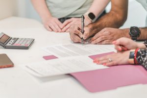 Comment lire le tableau de garantie de sa mutuelle ? Le guide pour comprendre vraiment vos remboursements